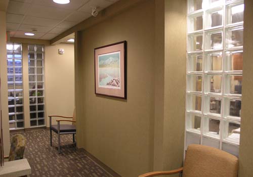Lehigh Valley Health Network- Internal Medicine Of The Lehigh Valley Suite Renovations Check-out corridor